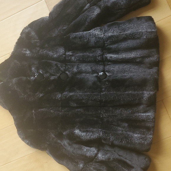 Faux jacket size xs. - Picture 2 of 7